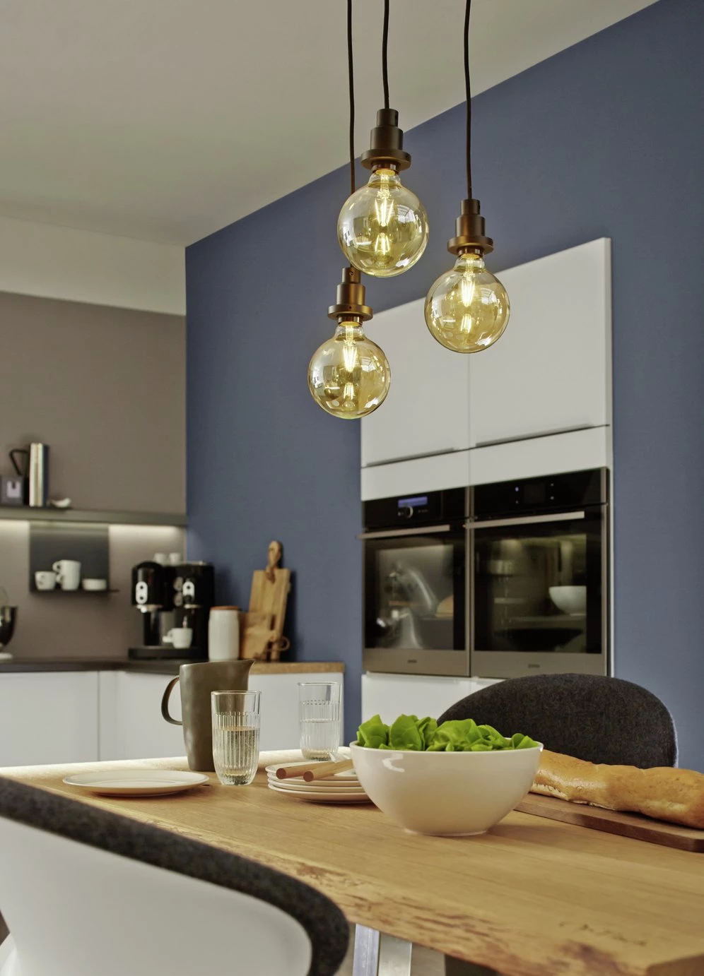 Osram Vintage 1906 4W LED Warm White Globe Bulb Lighting 7 Osram Vintage 1906 4W LED Warm White Globe Bulb Lighting - Image 5