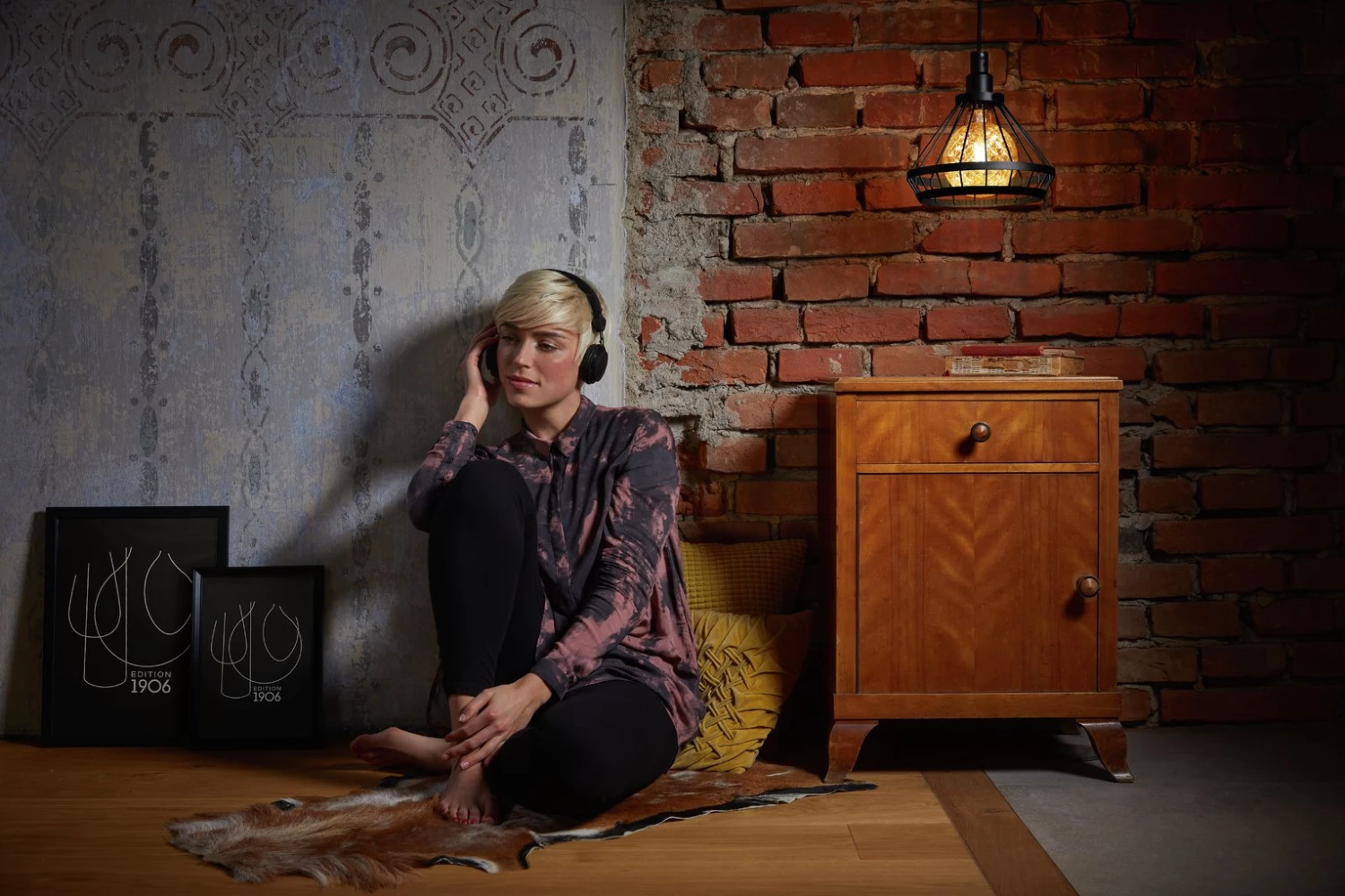 Osram 40W ES LED Vintage Gold Pinecone Light Bulb Light Bulbs 5 Osram 40W ES LED Vintage Gold Pinecone Light Bulb Light Bulbs - Image 3