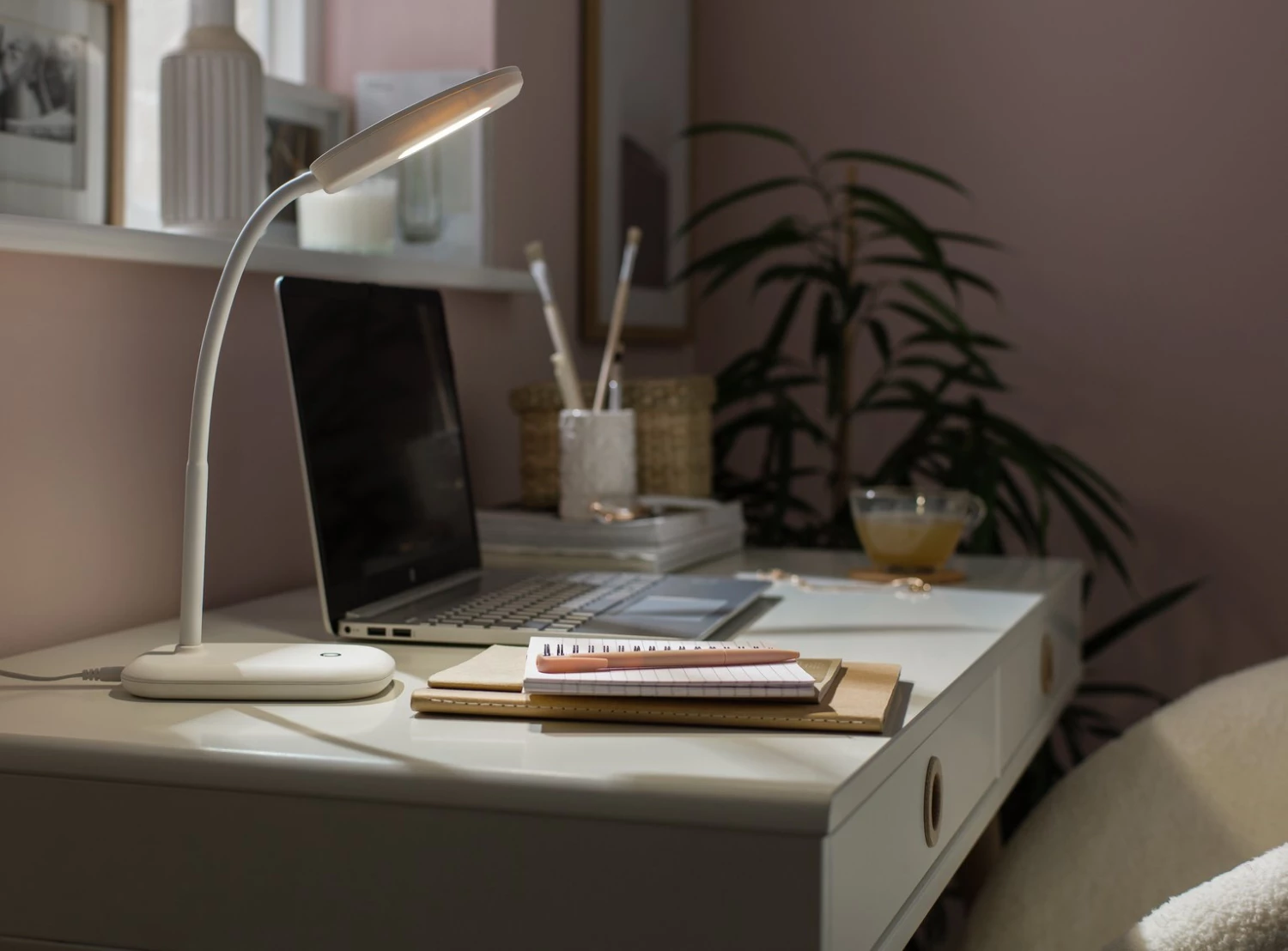 Habitat Silby LED Soft Touch Desk Lamp White Desk Lamps 4 Habitat Silby LED Soft Touch Desk Lamp White Desk Lamps - Image 2